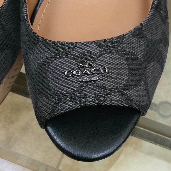 Authentic Coach Wedge - Picture 5 of 7